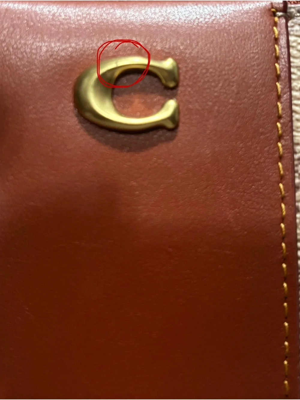 Coach Essential Accordion Zip Wallet